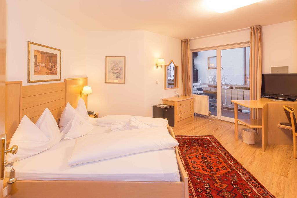 Hotel Goldenes Roessl-Adults Only ブレッサノーネ エクステリア 写真